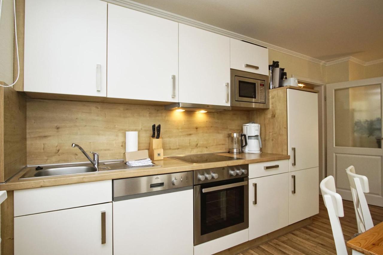 Mit Meerblick Und Balkon, Gratis Nutzung Vom Ahoi Erlebnisbad Und Sauna In Sellin - Meeresblick Fewo 38 Goehren  Exterior foto