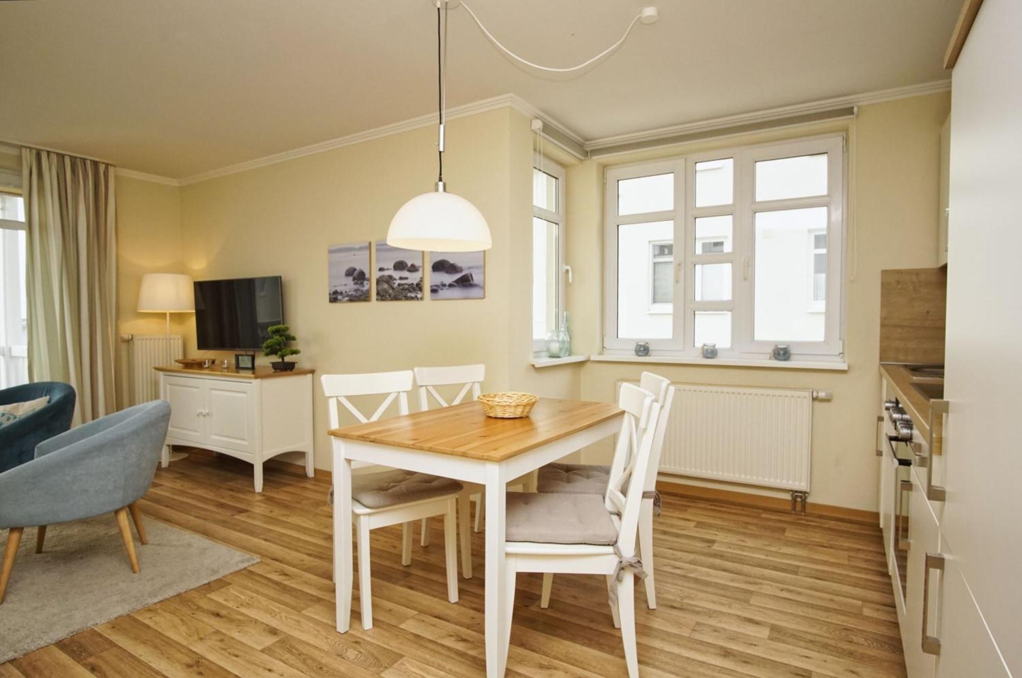 Mit Meerblick Und Balkon, Gratis Nutzung Vom Ahoi Erlebnisbad Und Sauna In Sellin - Meeresblick Fewo 38 Goehren  Exterior foto